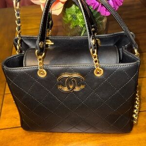Source Unknown Black Quilted Shoulder Bag with Gold Details
